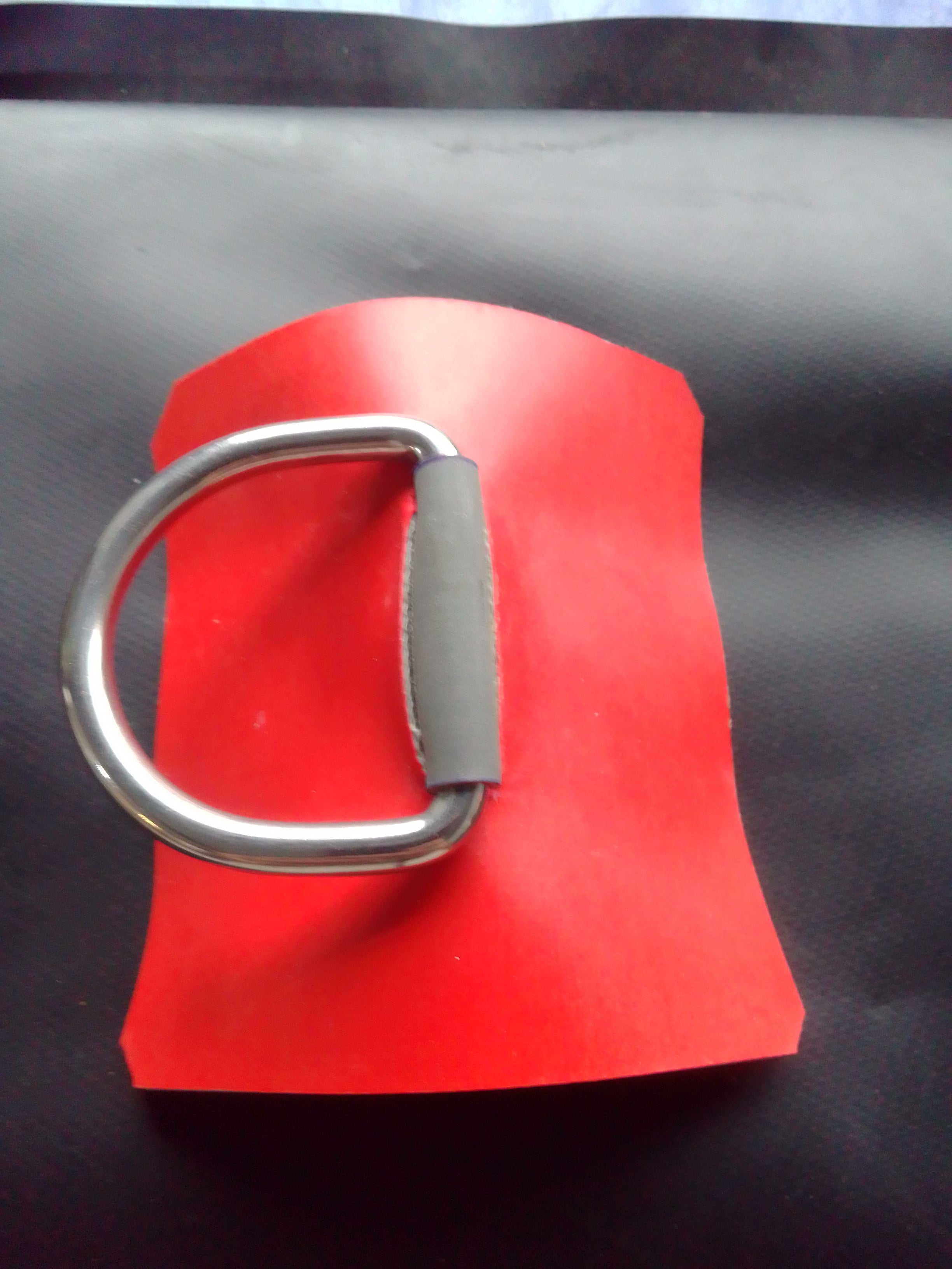 Anneau inox-Tissu Néoprène HYPALON ROUGE ORCA-CARRE 10cmX10cm