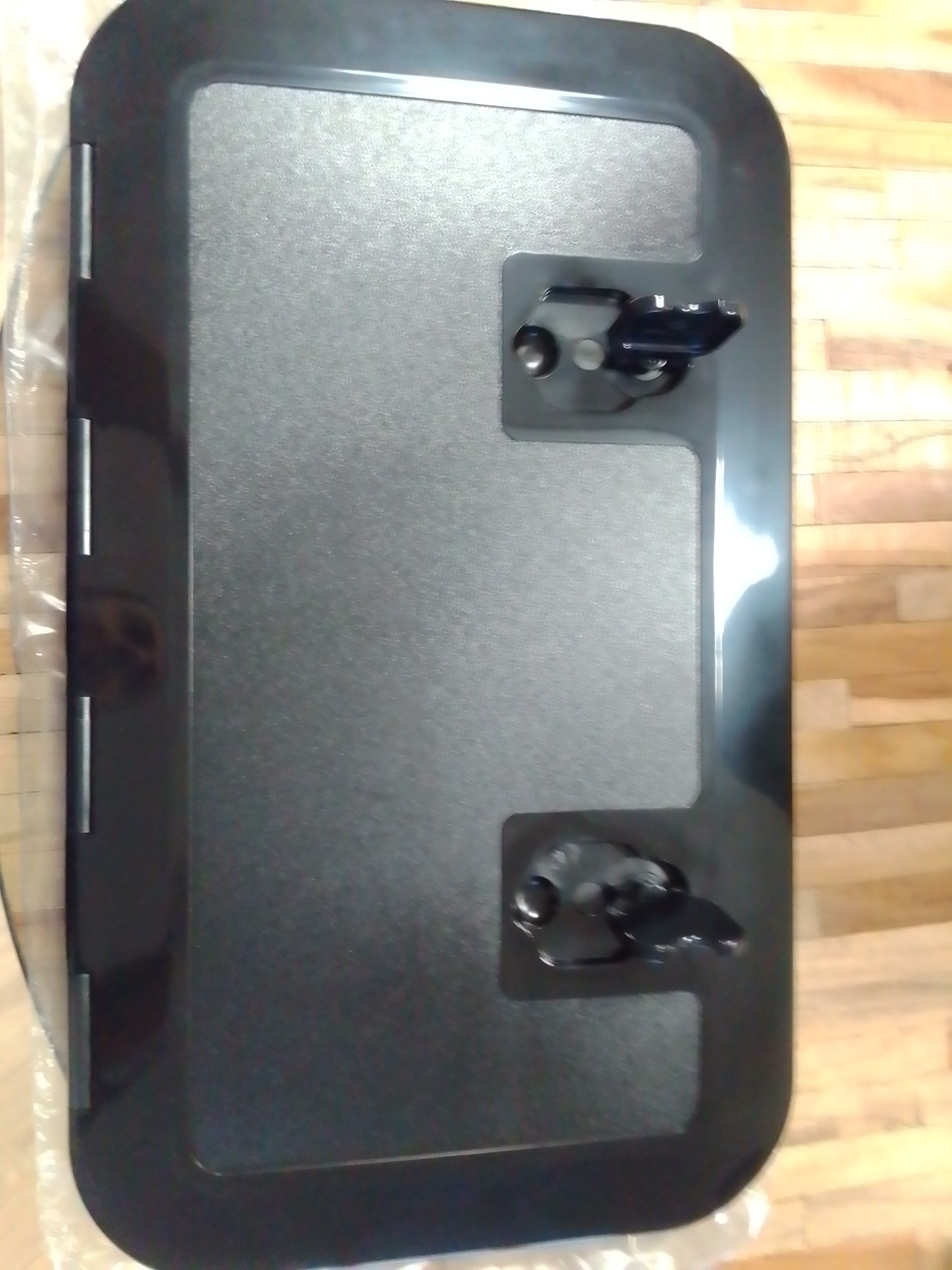 Trappe de visite noir osculati