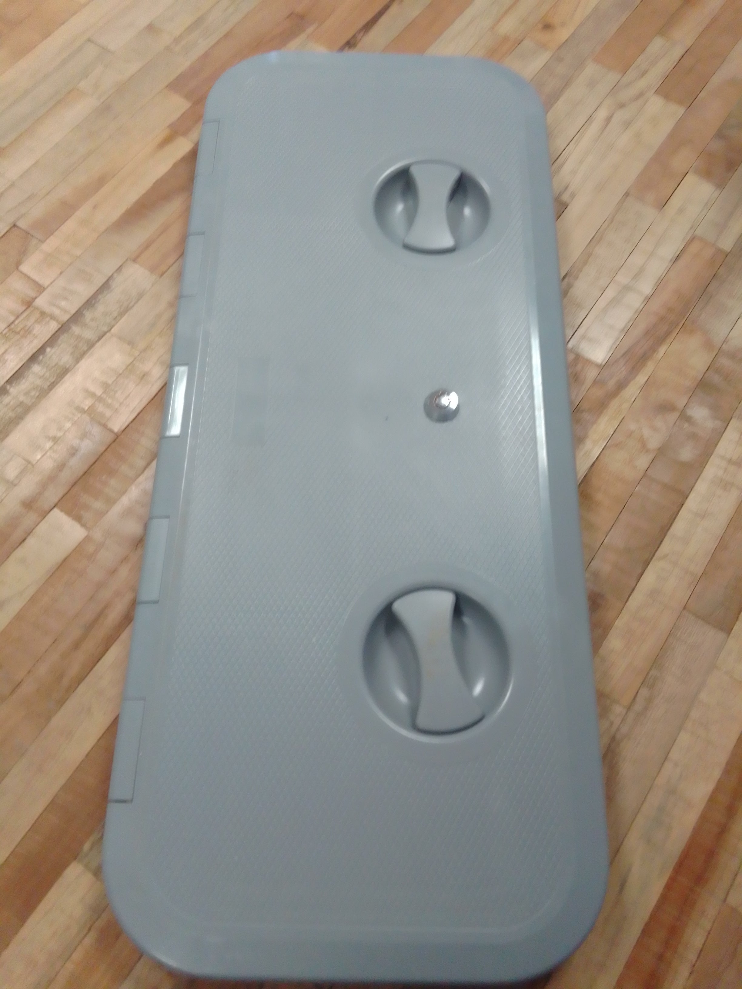 Trappe de visite rectangulaire grise avec fermeture à clefs , 600x250 osculati