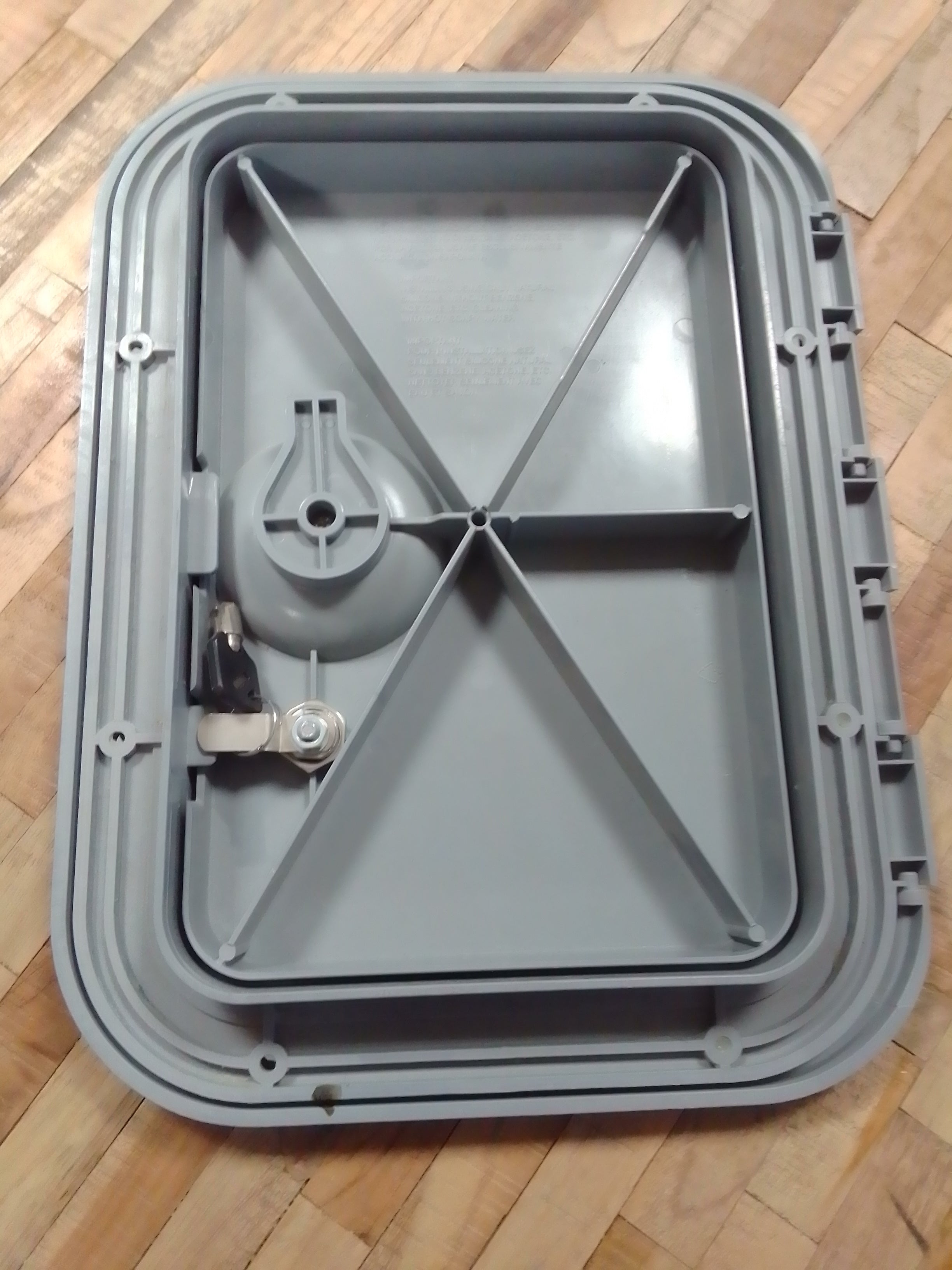 Trappe de visite grise osculati 370x280 mm occasion fermeture à clefs