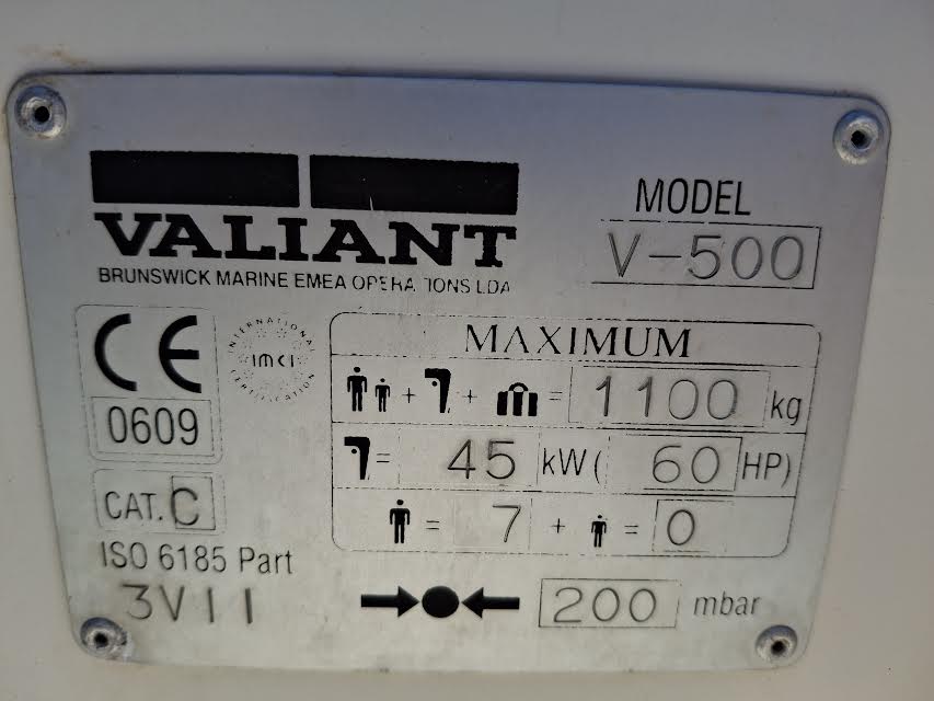 Coque semi‑rigide Vaillant 500 occasion,  projet sur‑mesure ou rénovation