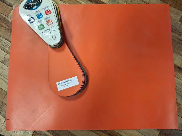 Tissus en Néoprène Hypalon ORCA ORANGE SYLVANO rectangle de 44x34 cm