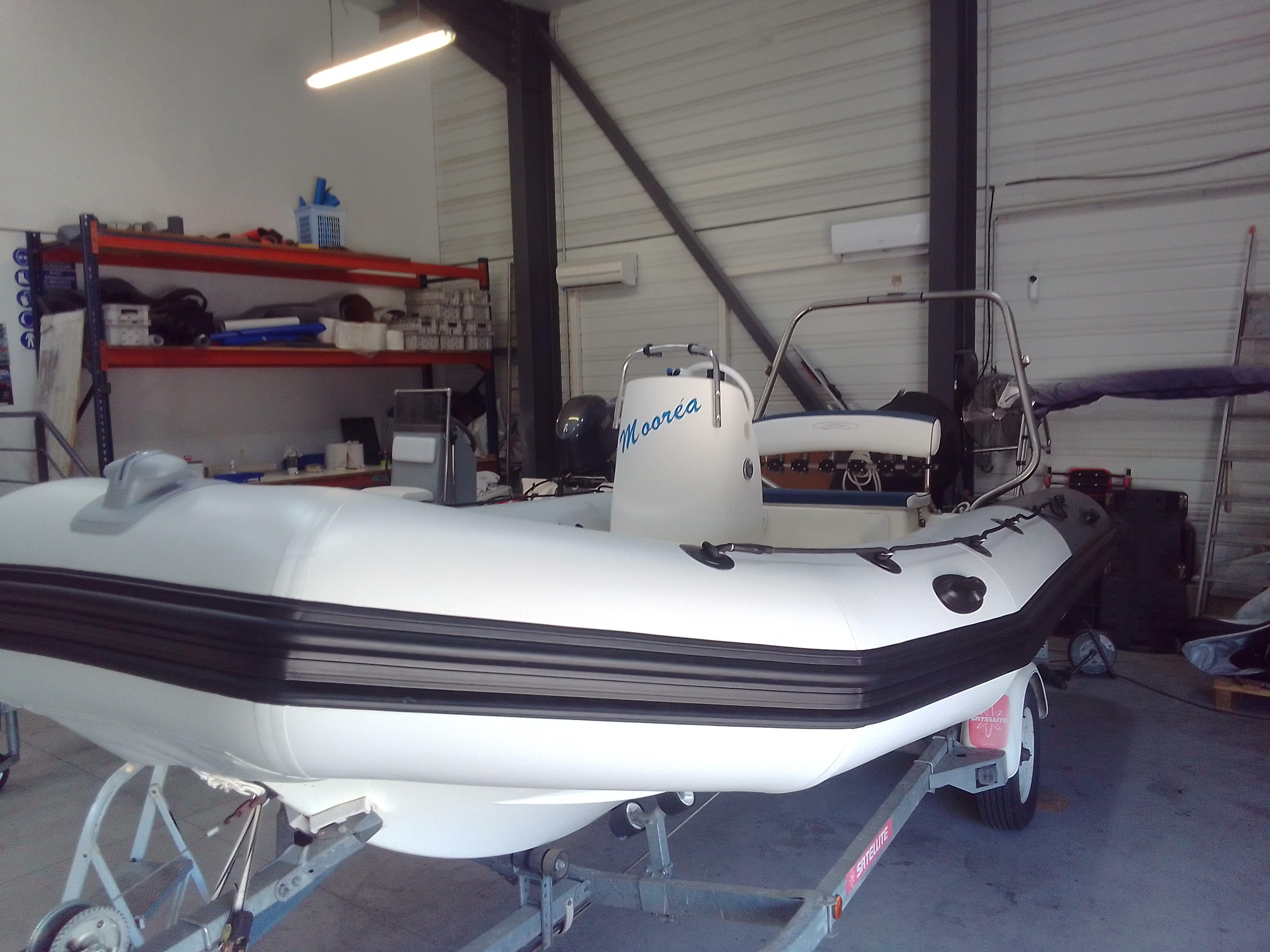 Flotteur sur glissière PVC 1500G pour semi-rigide jusqu'à  2metres70