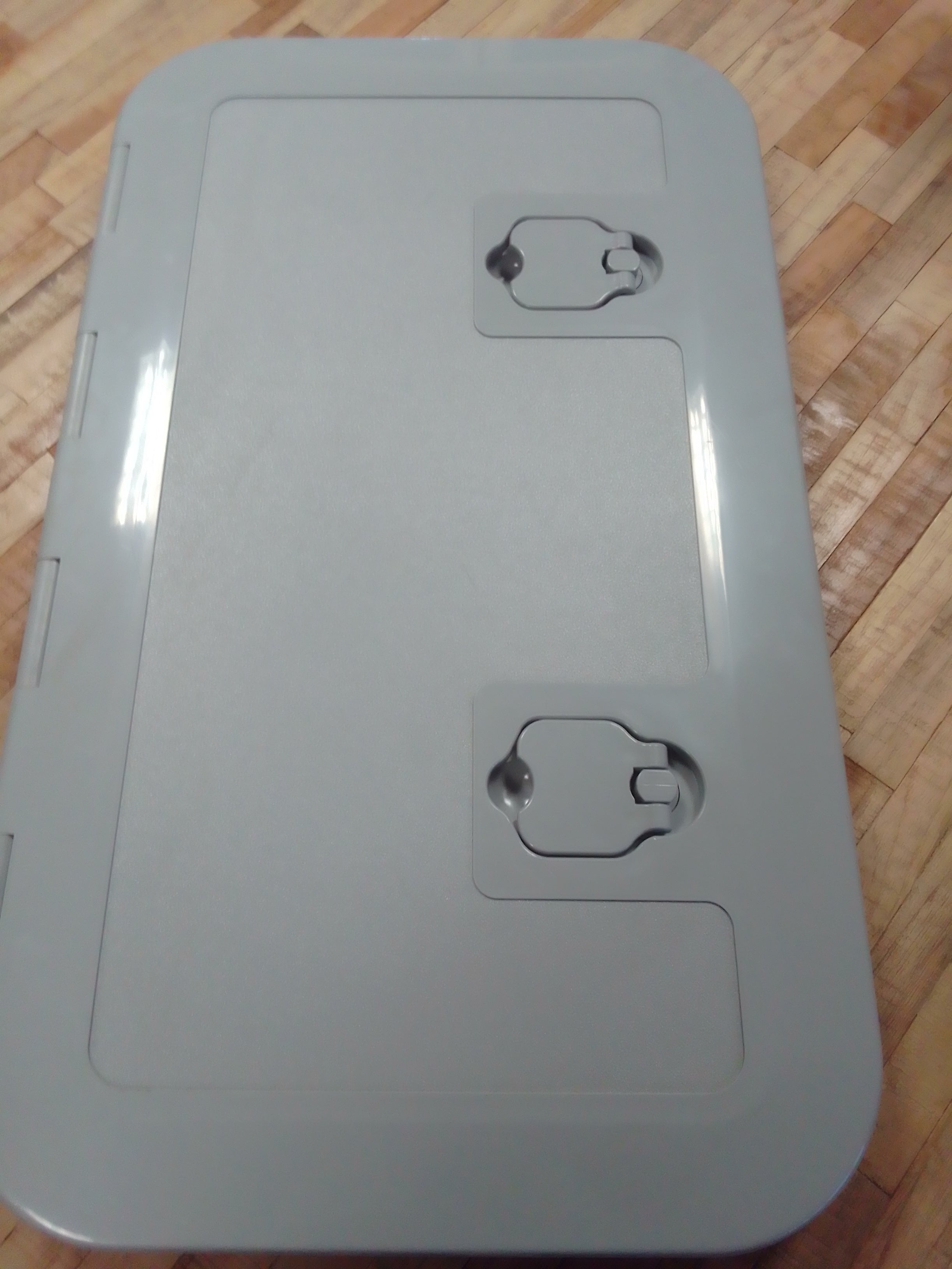 Trappe de visite rectangulaire grise osculati