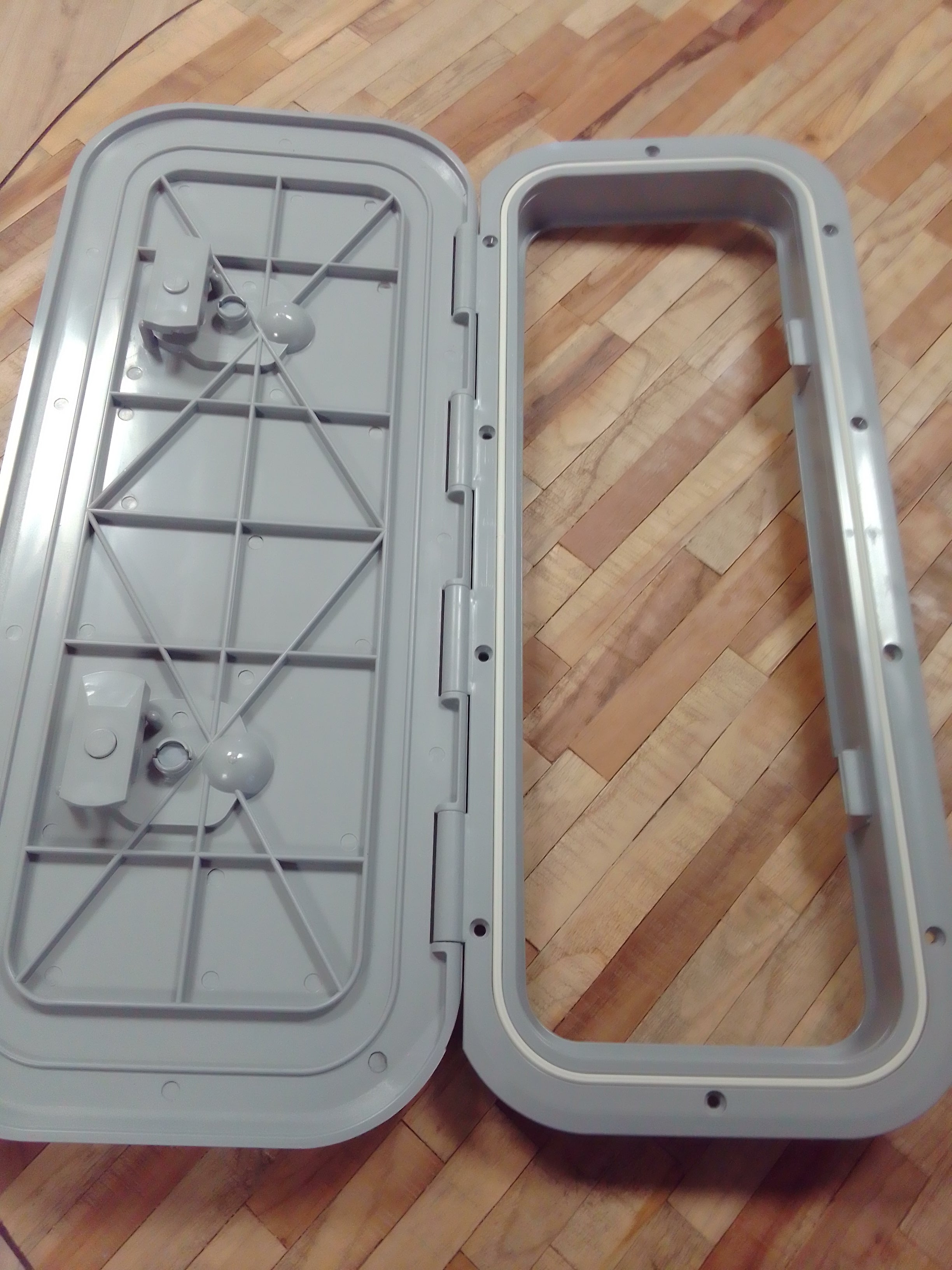 Trappe de visite rectangulaire grise 600x250mm osculati