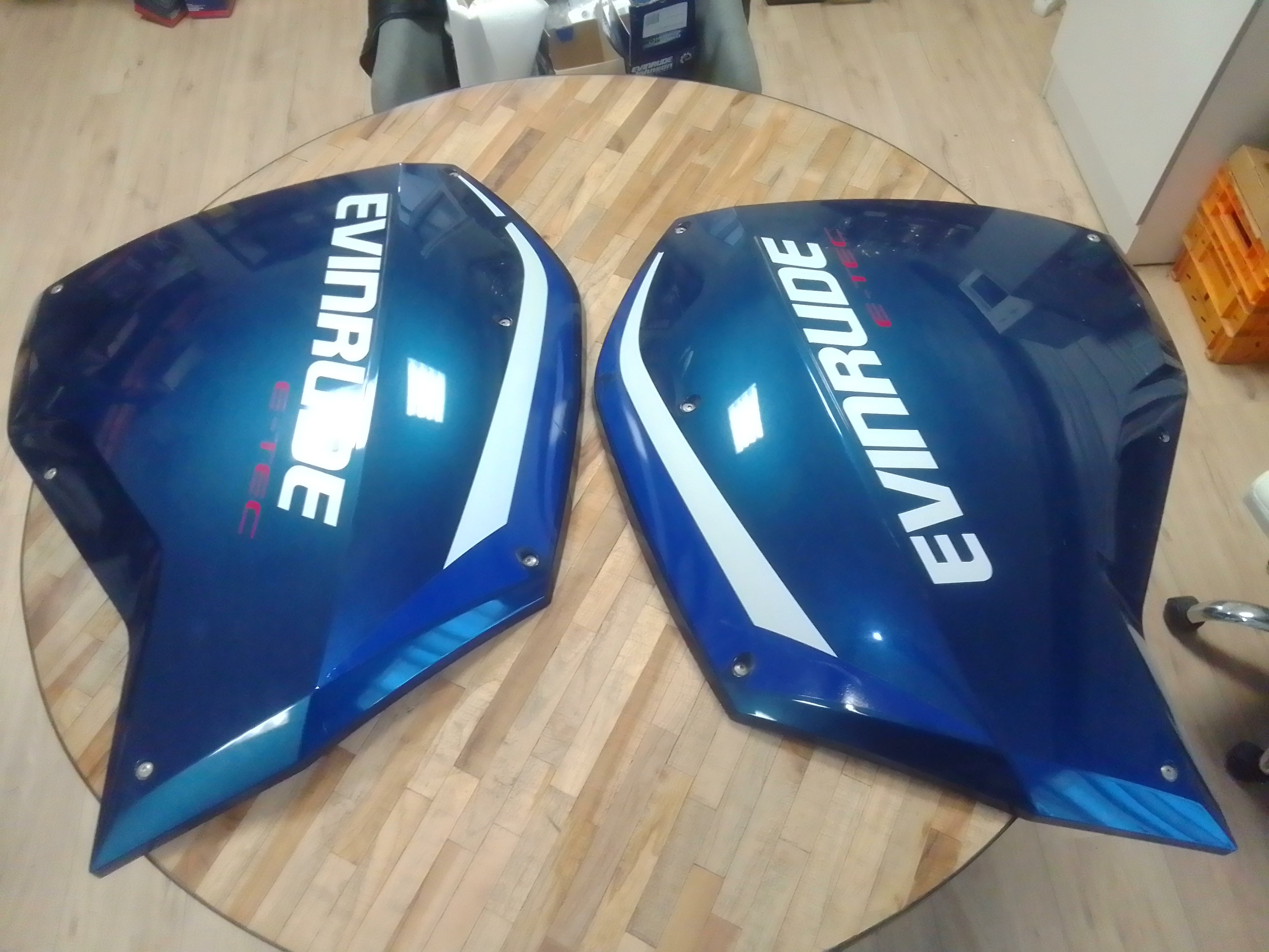 Capots moteur bleu pour EVINRUDE ETEC G2 G2 2.7 litres v6 150cv et 175cv 200cv occasion